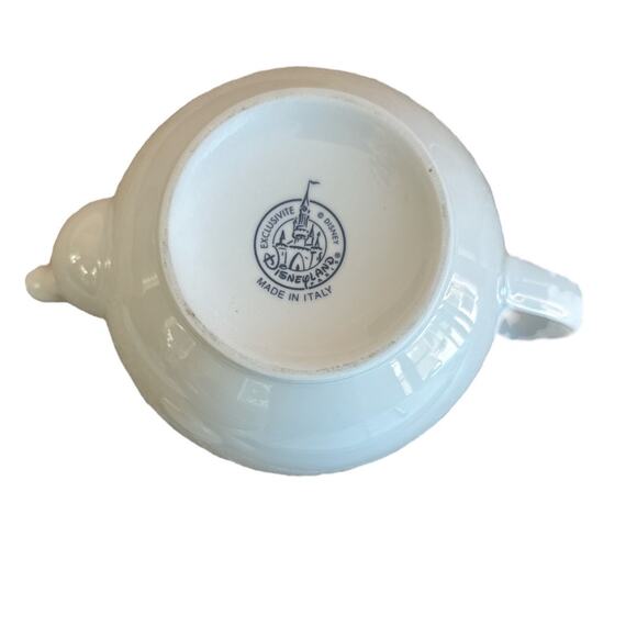 Disneyland Paris Exclusive Mickey Minnie Teapot (small crack) - Picture 5 of 9